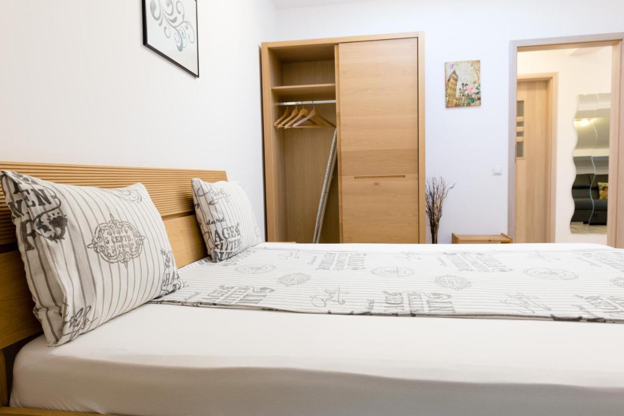 Romexpo Apartment Luxury - Aproape De Centru Si Parc Herastrau! ブカレスト エクステリア 写真