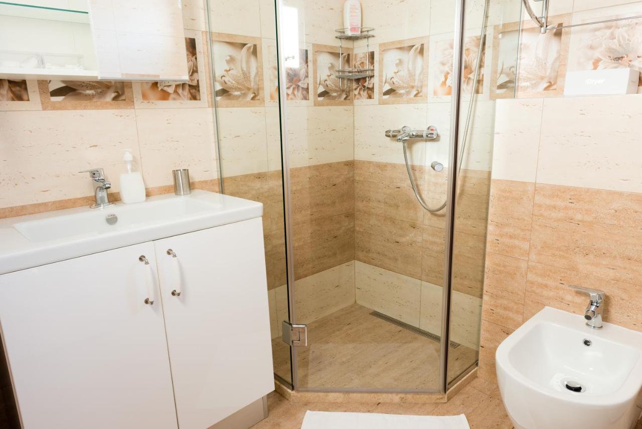 Romexpo Apartment Luxury - Aproape De Centru Si Parc Herastrau! ブカレスト エクステリア 写真